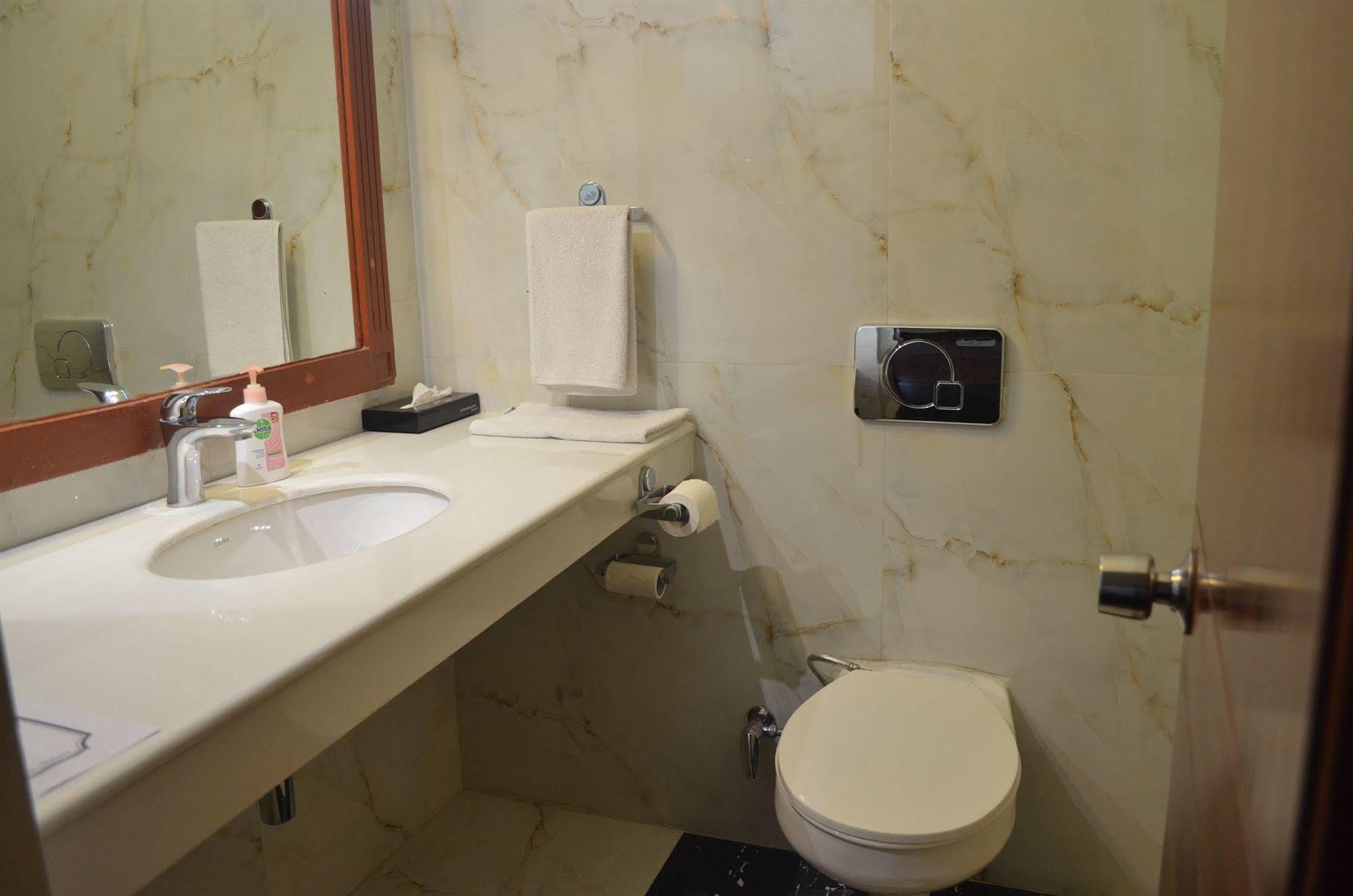 Shri Radha Brij Vasundhara Resort & Spa Govardhan Exterior photo