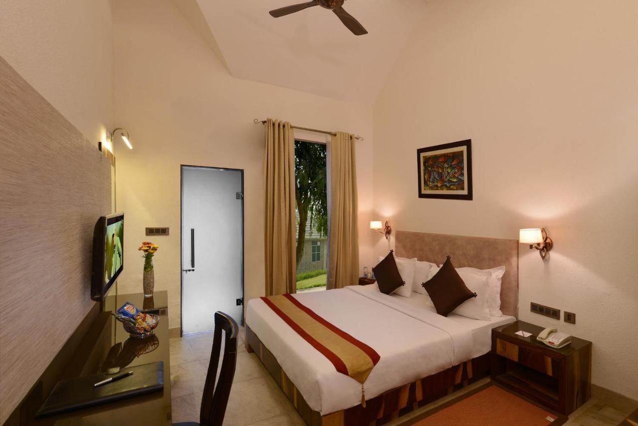 Shri Radha Brij Vasundhara Resort & Spa Govardhan Exterior photo